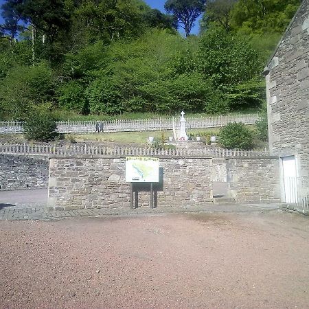 Wee Row Hostel Lanark Exterior foto