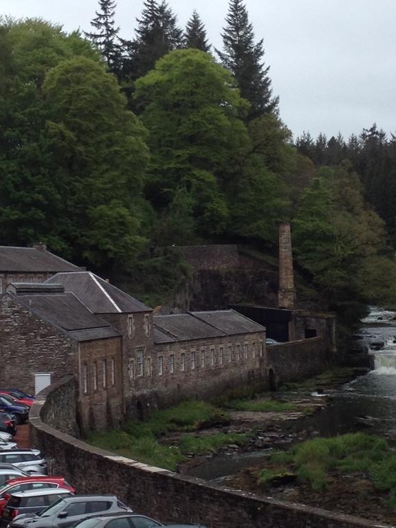 Wee Row Hostel Lanark Exterior foto