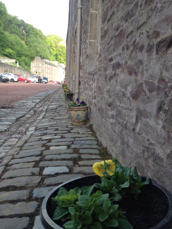 Wee Row Hostel Lanark Exterior foto