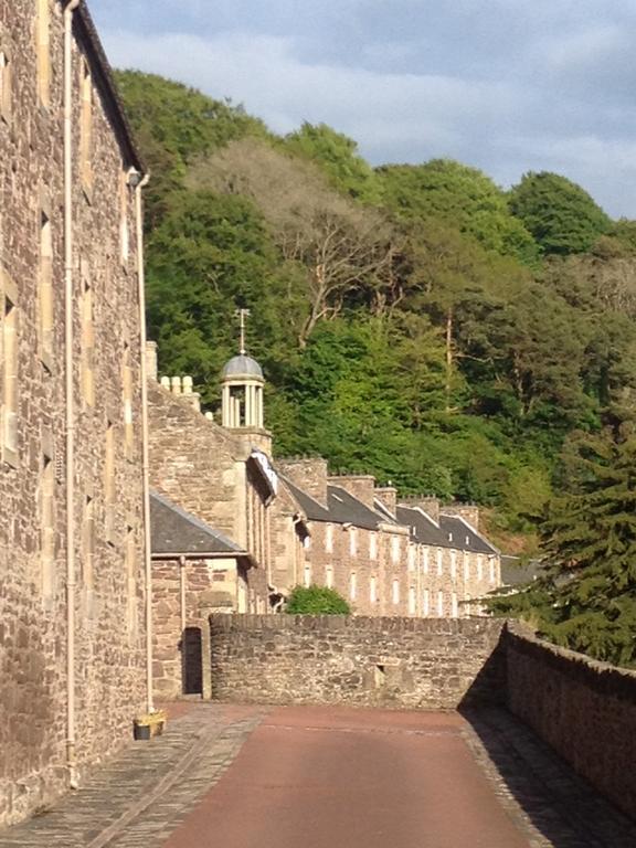 Wee Row Hostel Lanark Exterior foto