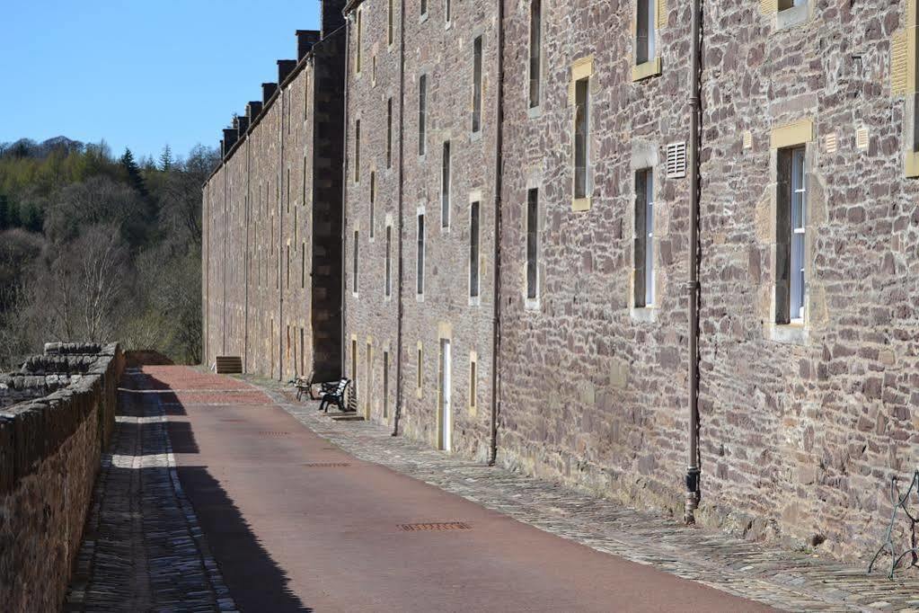 Wee Row Hostel Lanark Exterior foto