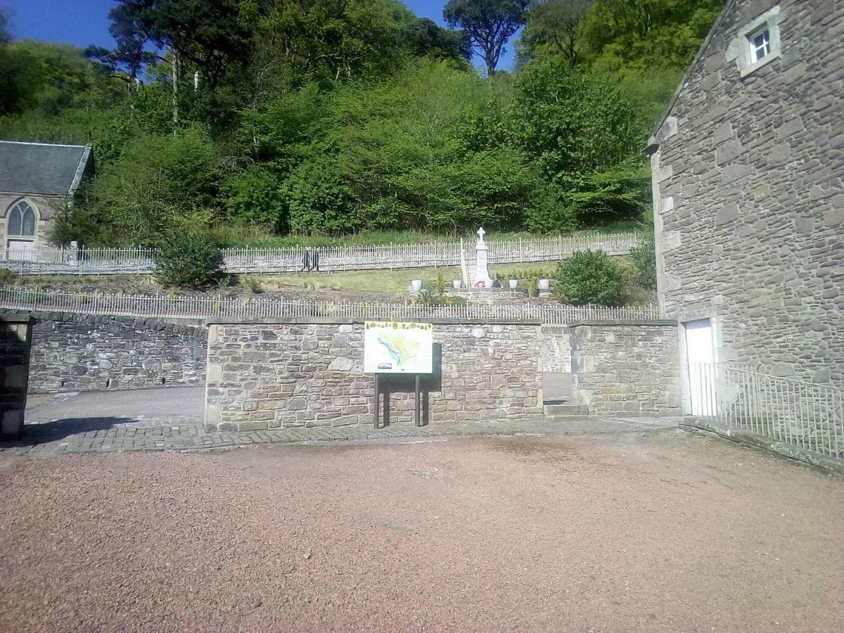 Wee Row Hostel Lanark Exterior foto